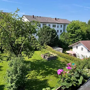 Hofer Apartment